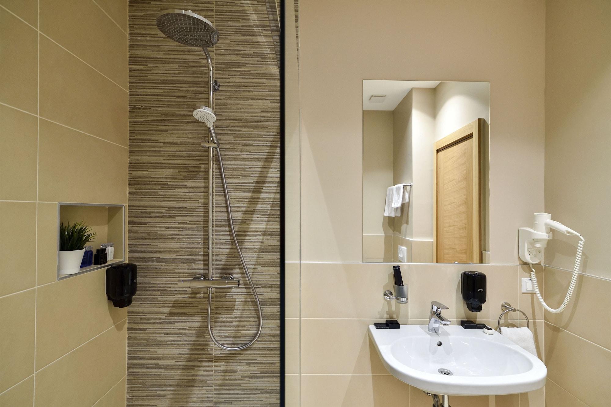 Hotel Opera Garni Отель 4*