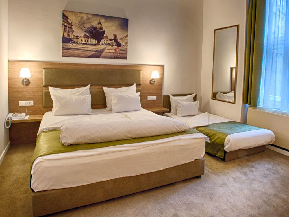 Отель Hotel Opera Garni 4*
